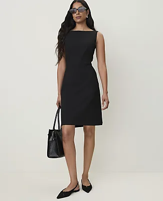 The Boatneck Dress in Seasonless Stretch