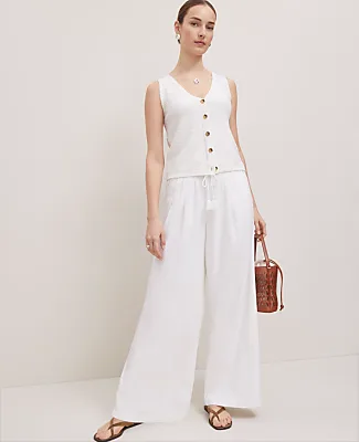 Weekend Collection Easy Fit Wide-Leg Pant in Linen Blend