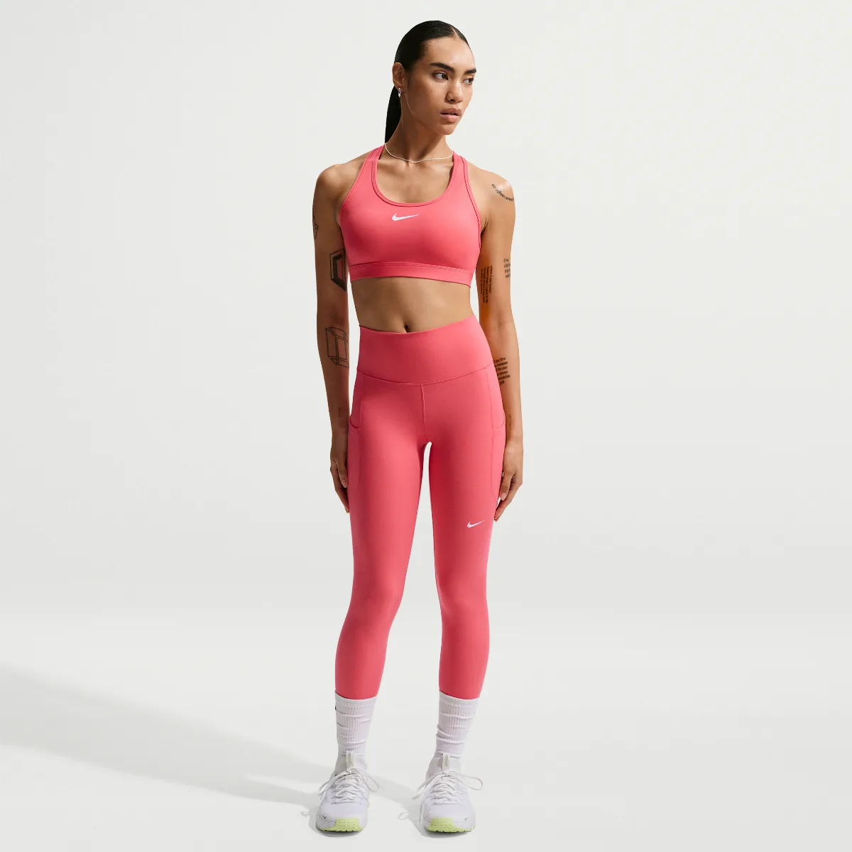 One High-Waisted 7/8 Leggings with Pockets