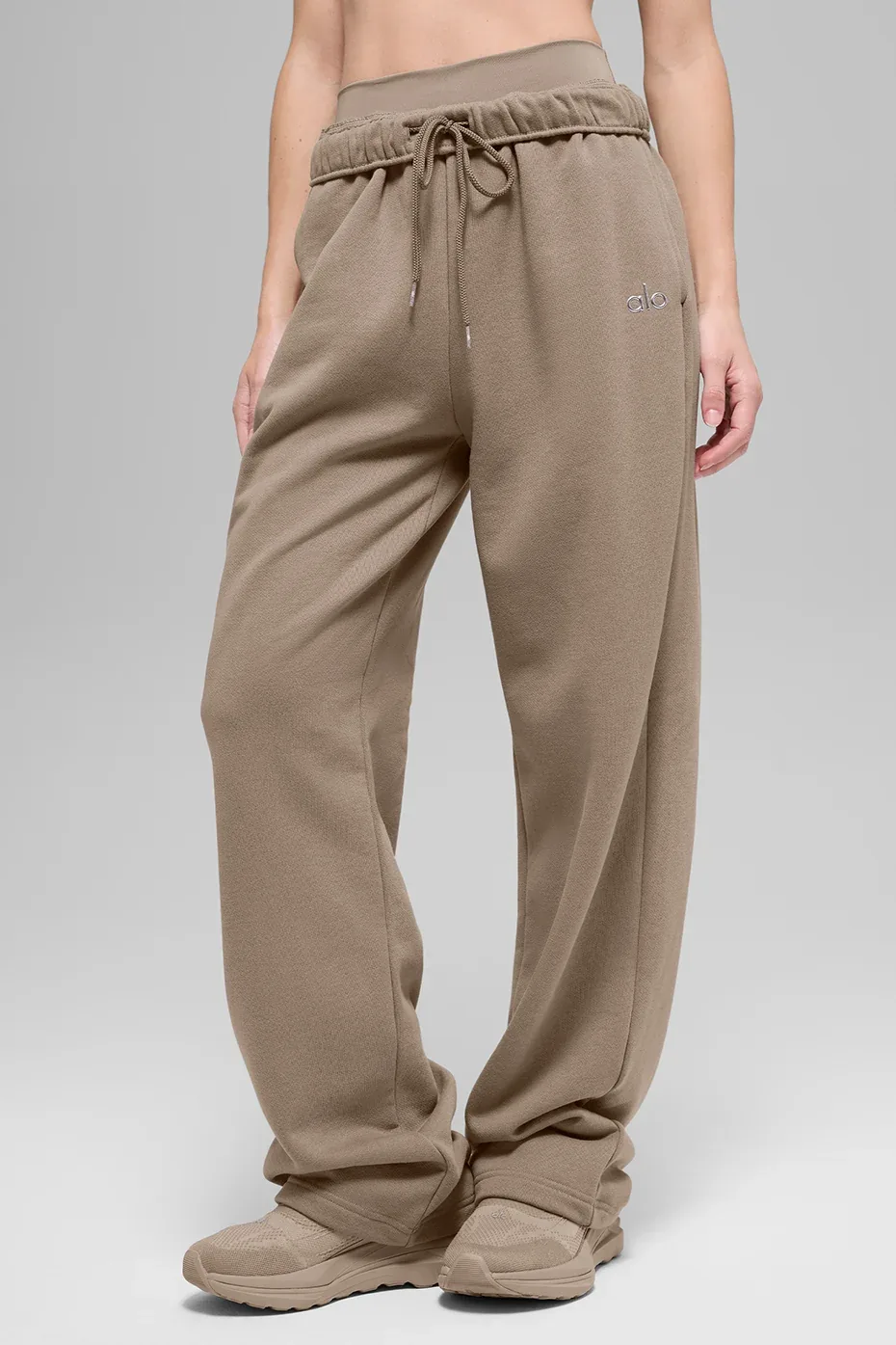 Accolade Straight Leg Sweatpant by ALO