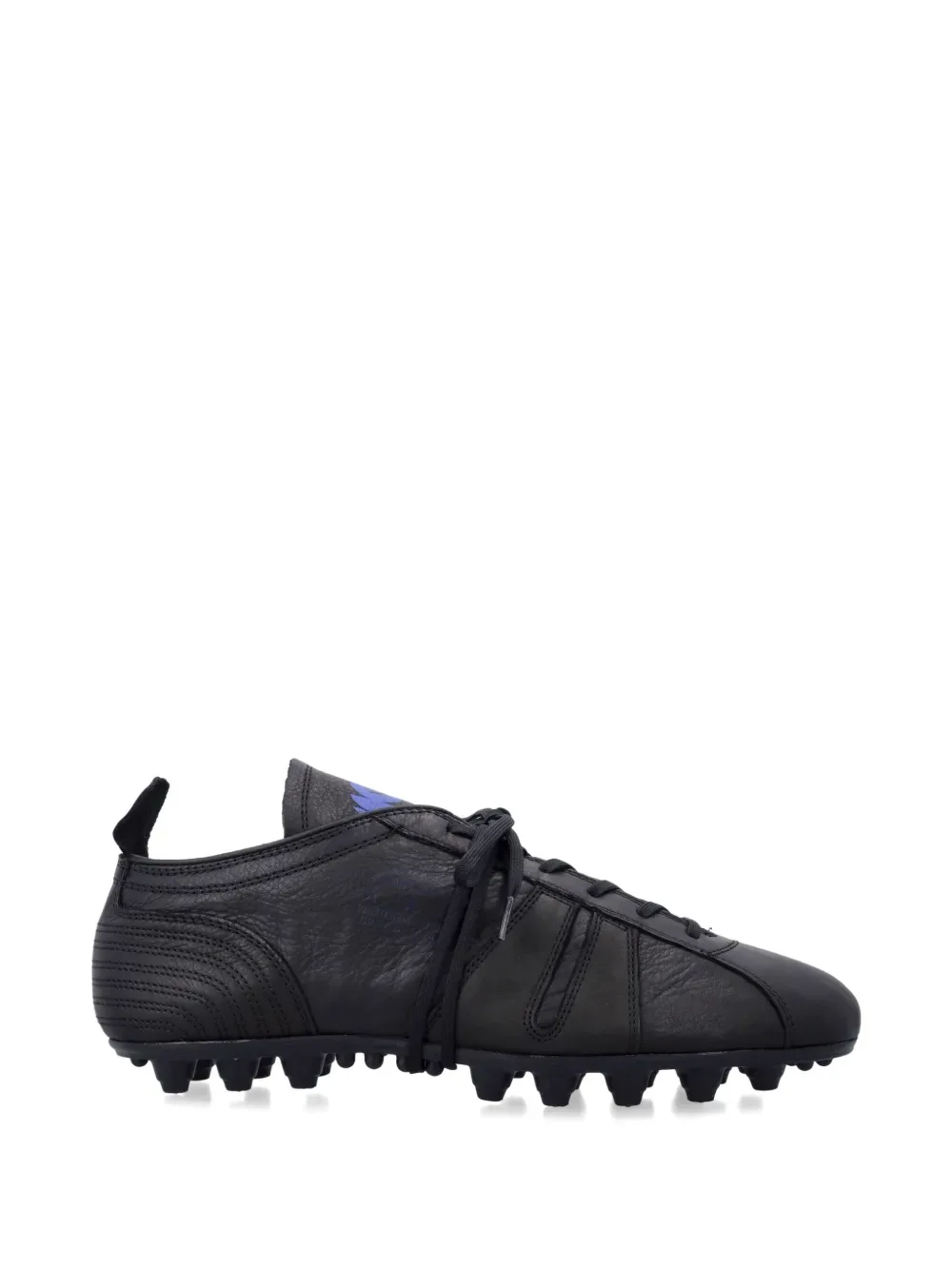 low top performance sneakers -