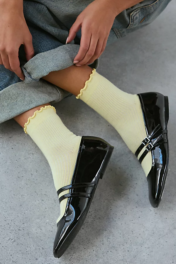 Lettuce-Edge Ribbed Socks by Urban Outfitters