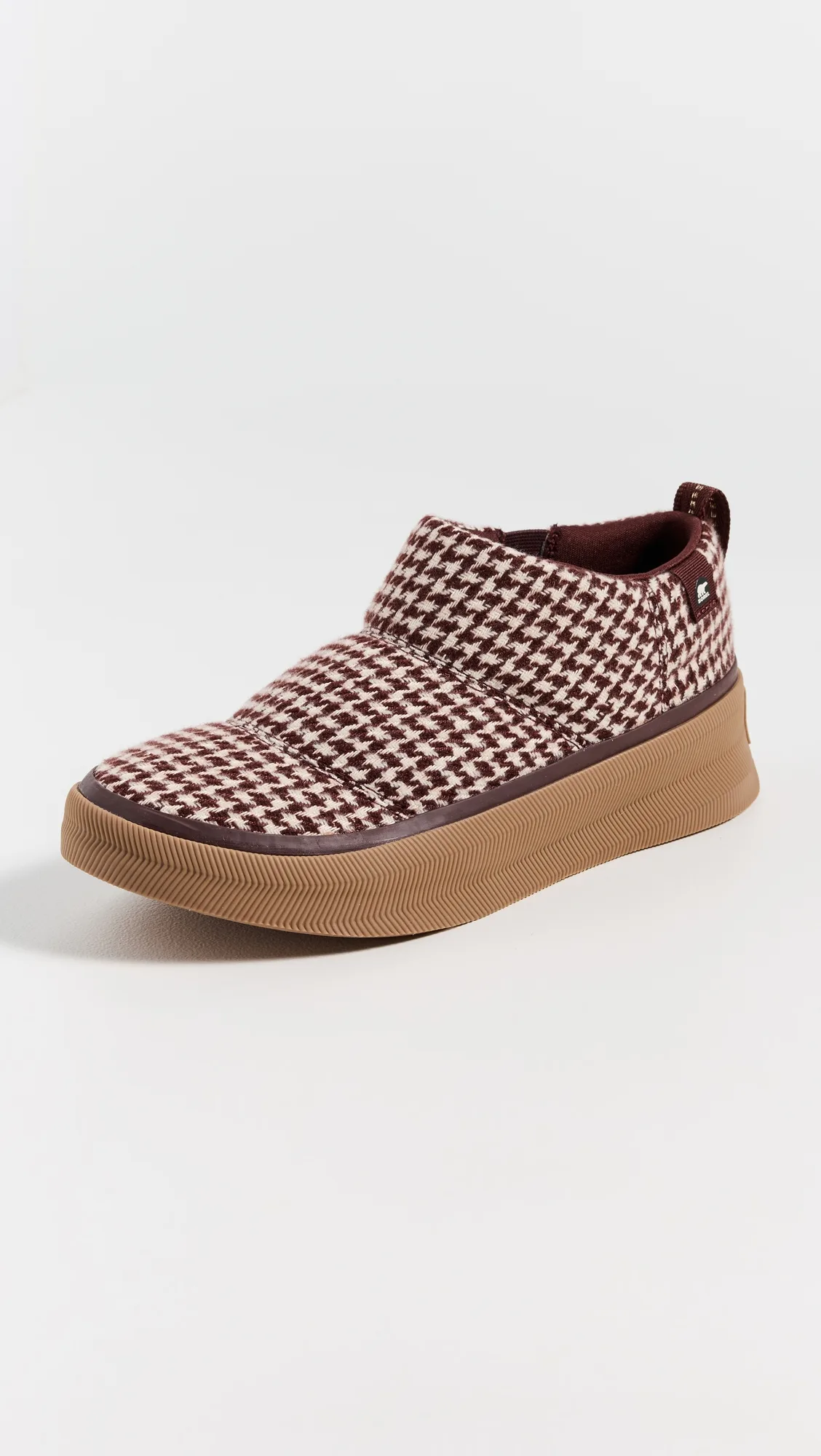 Out N About IV Mini Puffy Slippers by Sorel