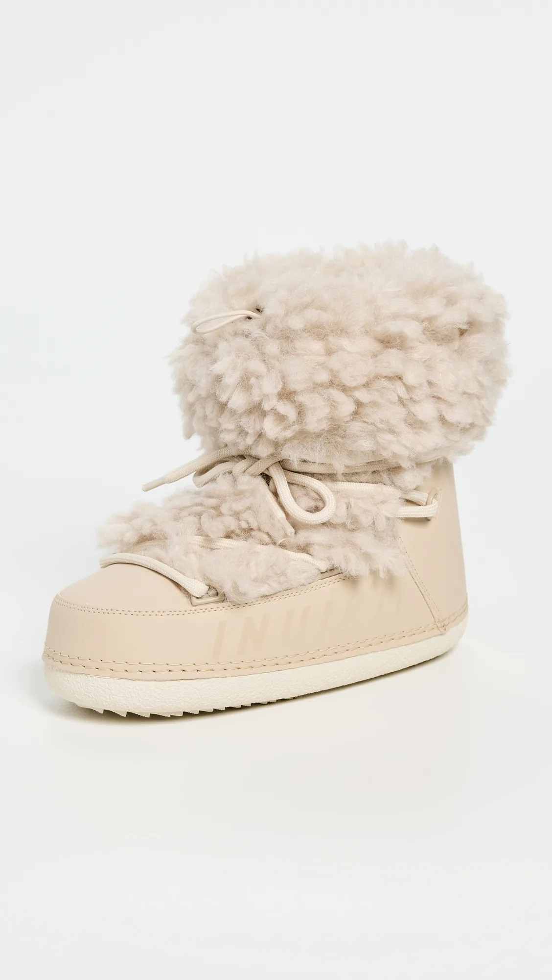 Mountain Teddy Boots by Inuikii