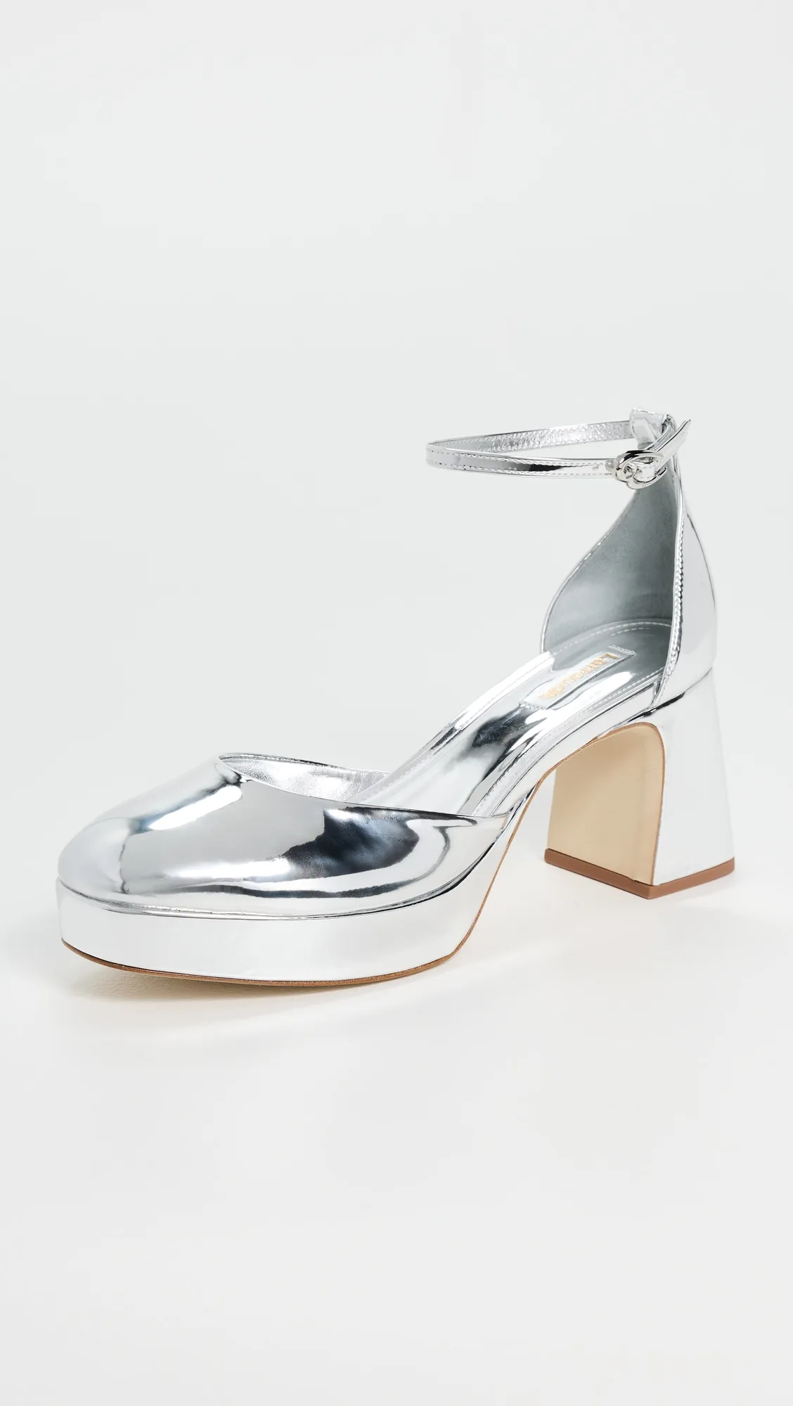 Ari Verona Low Pumps
