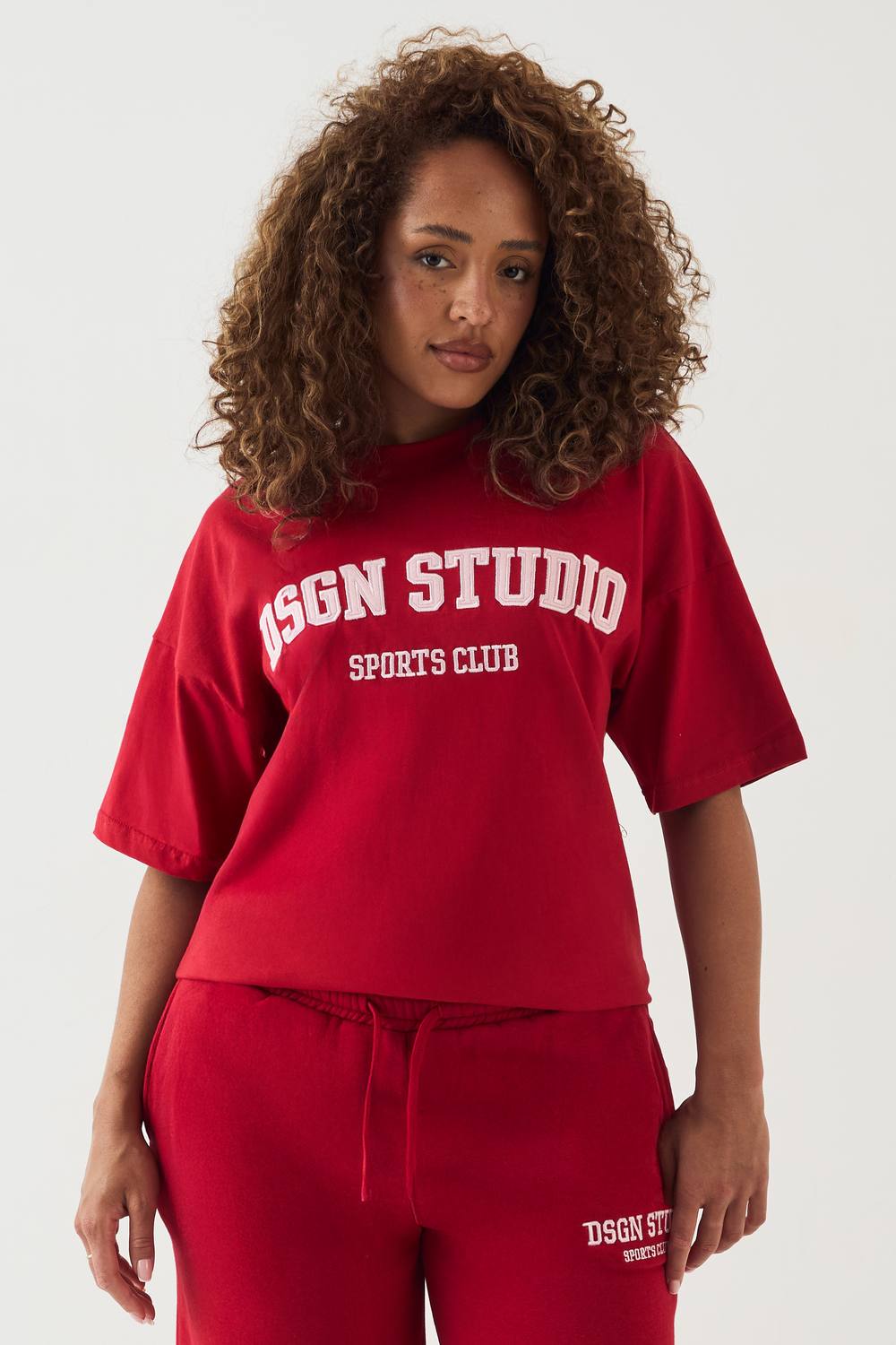 Women's Applique Embroidery Oversized T-Shirt in Red | Size: