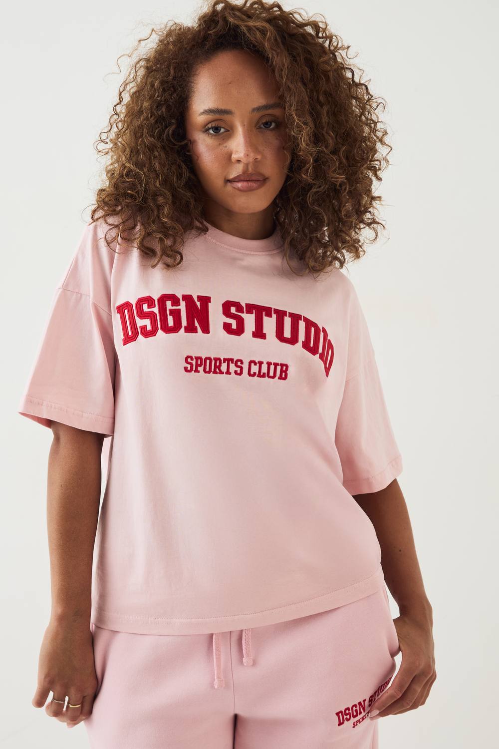 Women's Applique Embroidery Oversized T-Shirt in Pink | Size: