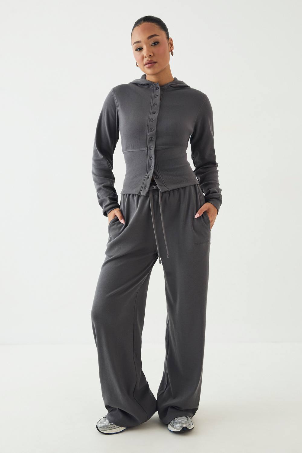 Women's Heavy Rib Straight Leg Jogger Pants in Charcoal | Size: