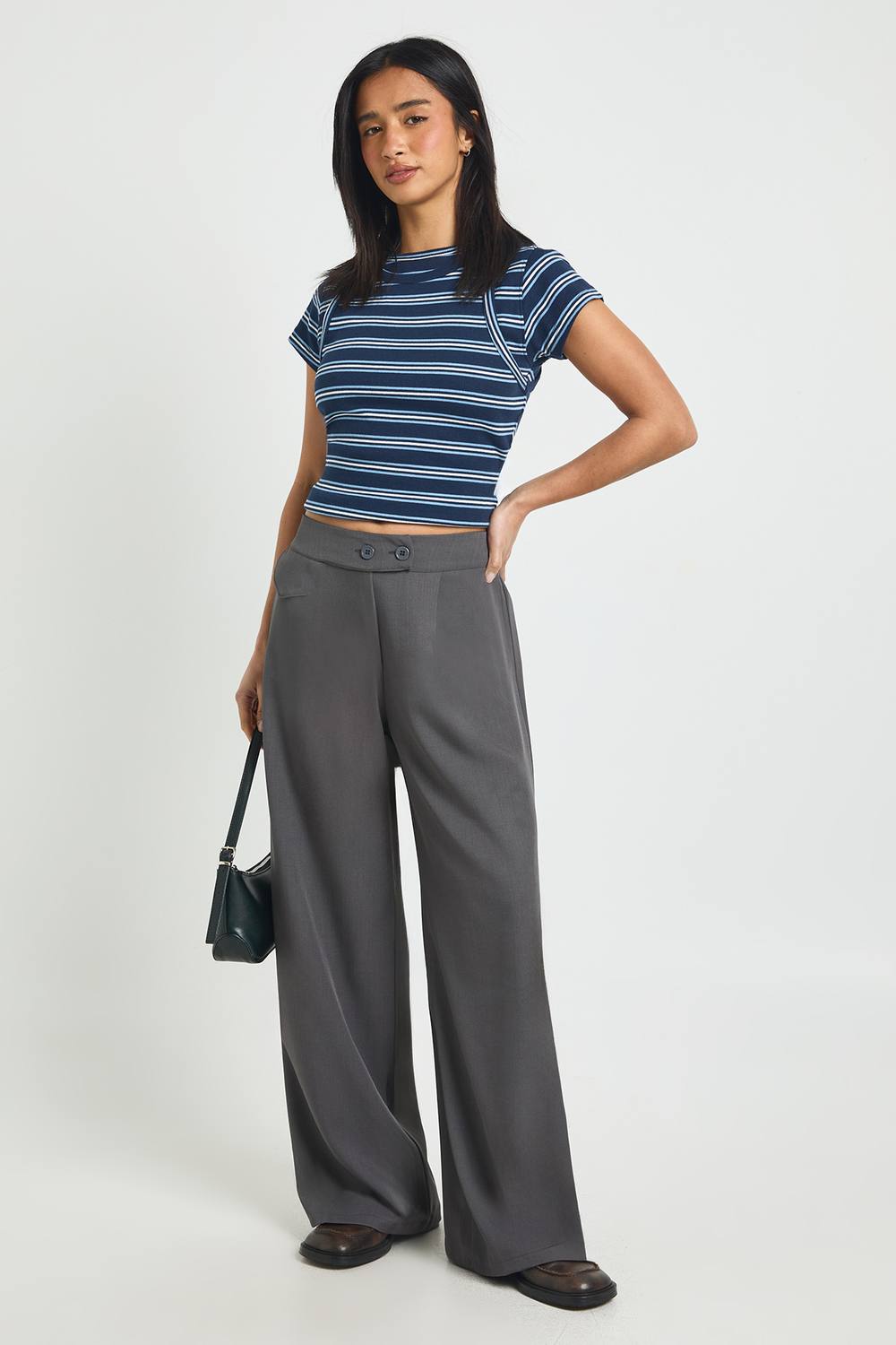 Woven Pocket Detail Wide Leg Trouser