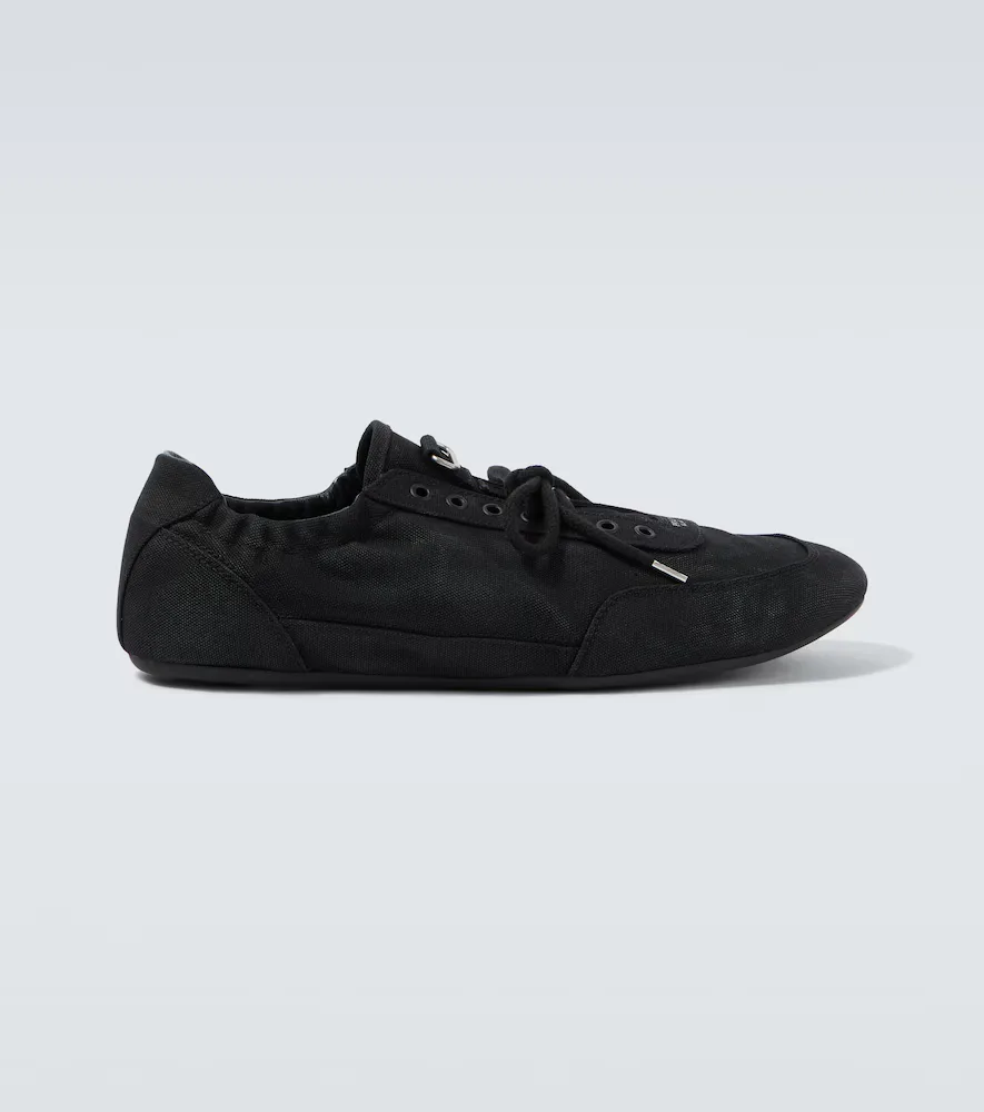 Baskets Collapse En Toile