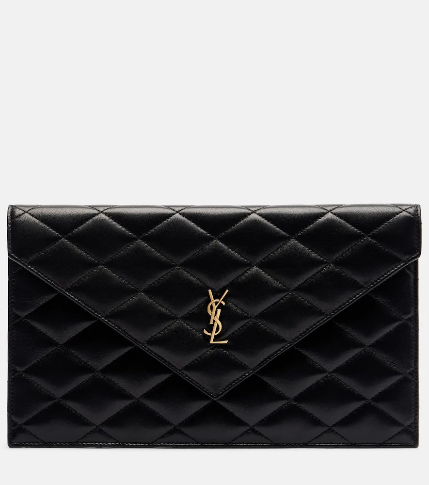 Pochette En Cuir Matelassé