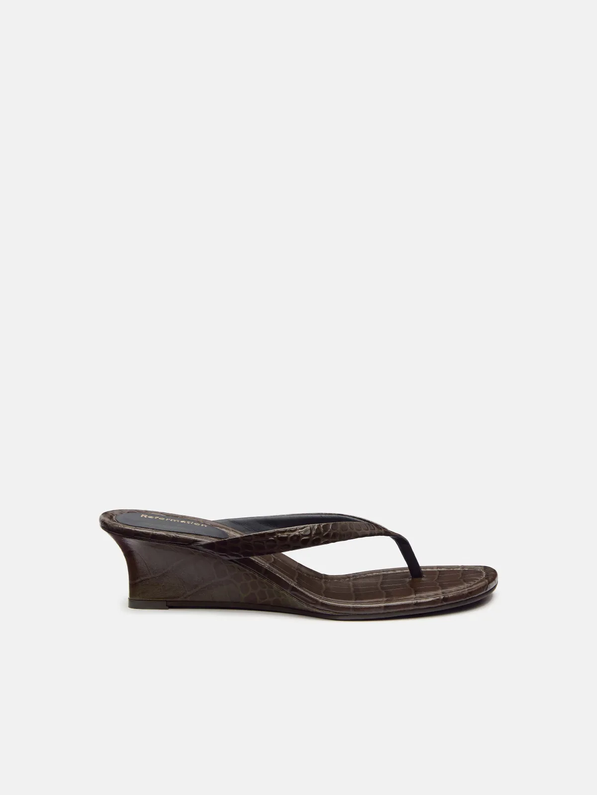 Amelia Thong Wedge Sandal Brown Croc-Effect