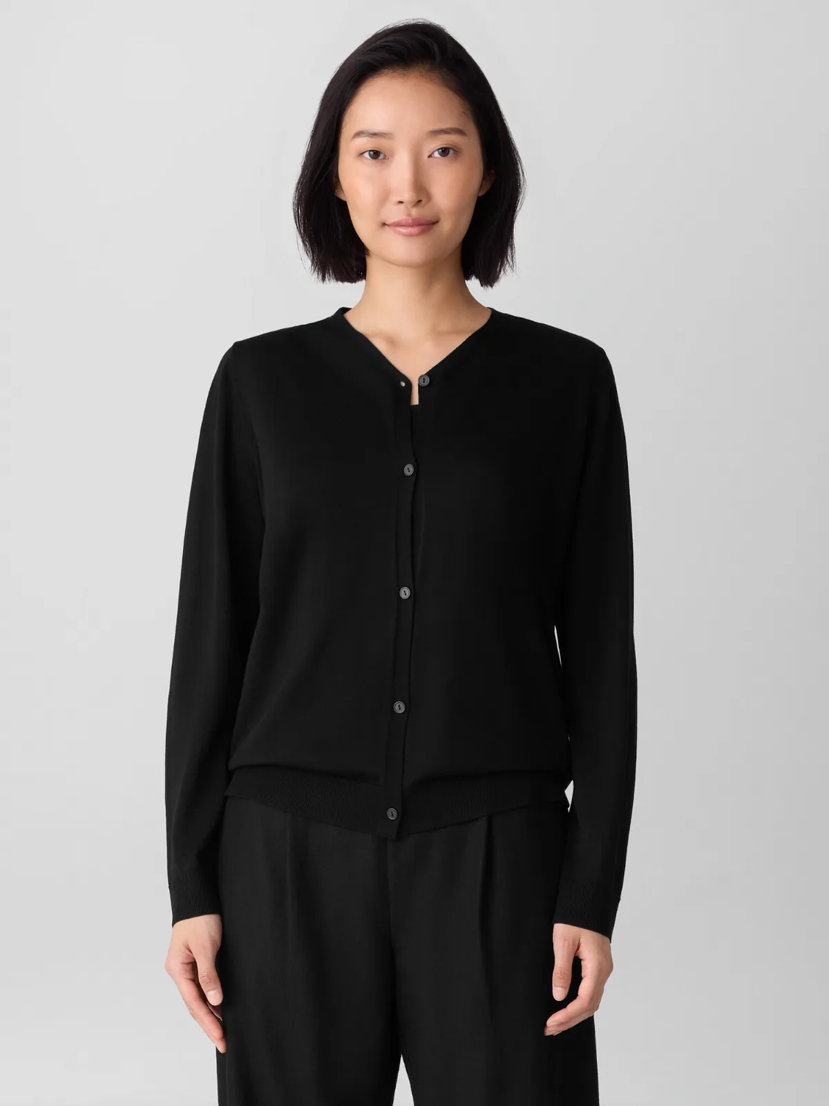 Superfine Merino Cardigan in Regenerative Wool