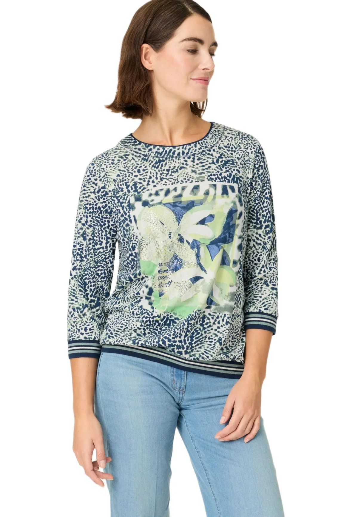 Animal Placement Print T-Shirt by Olsen