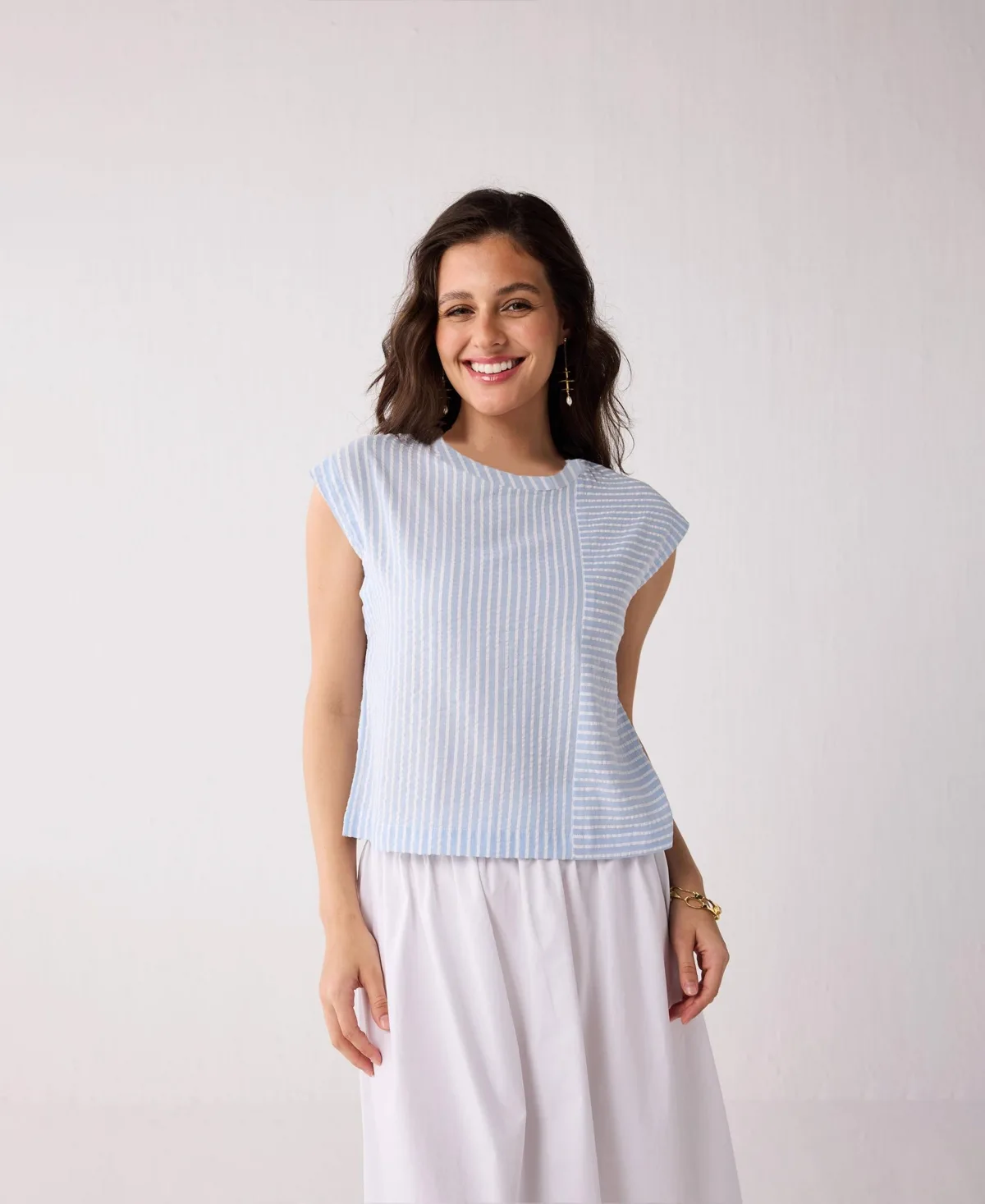 Button-Back Crew Neck Top by Reistor