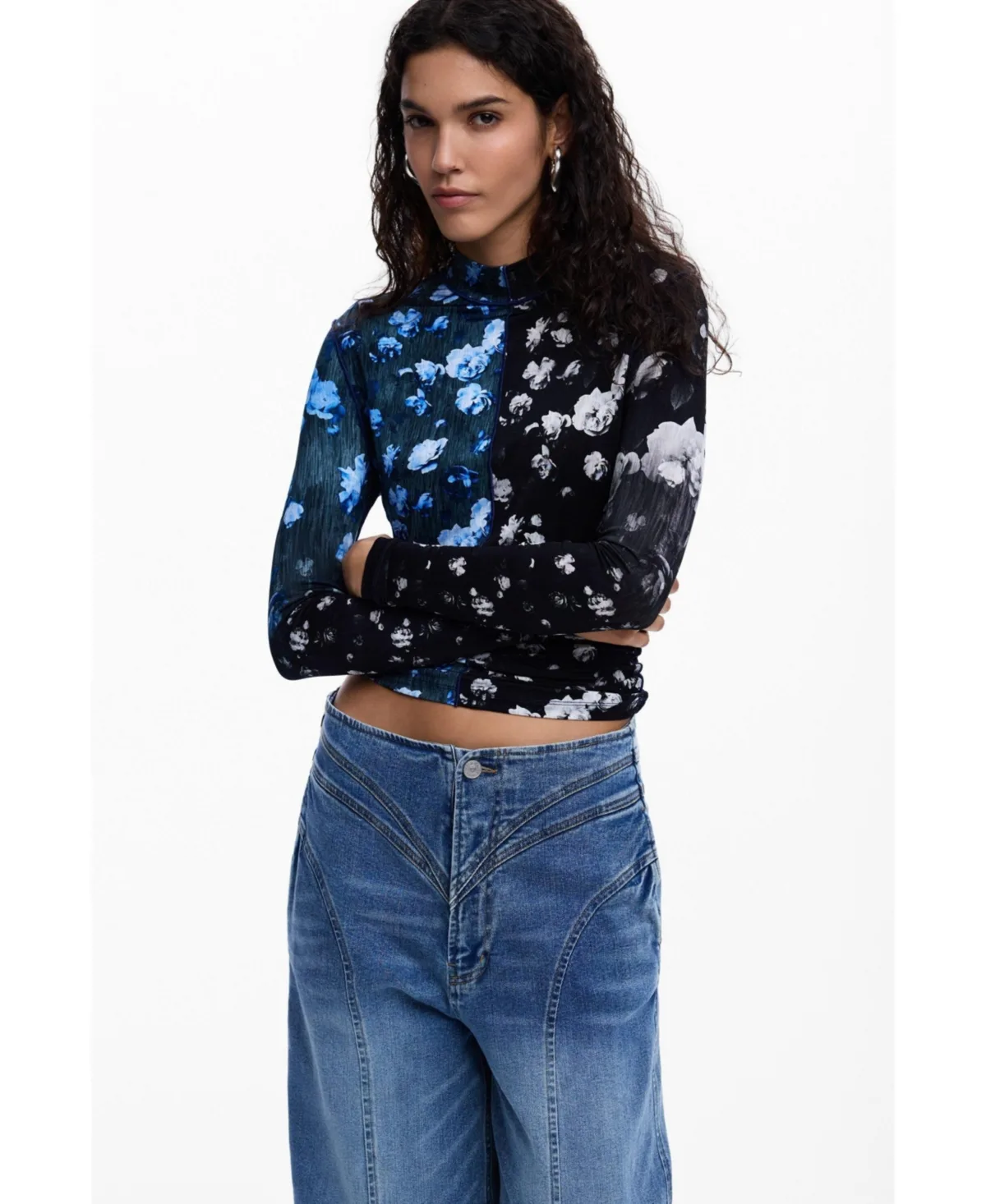 Bicolor Floral T-Shirt by Desigual