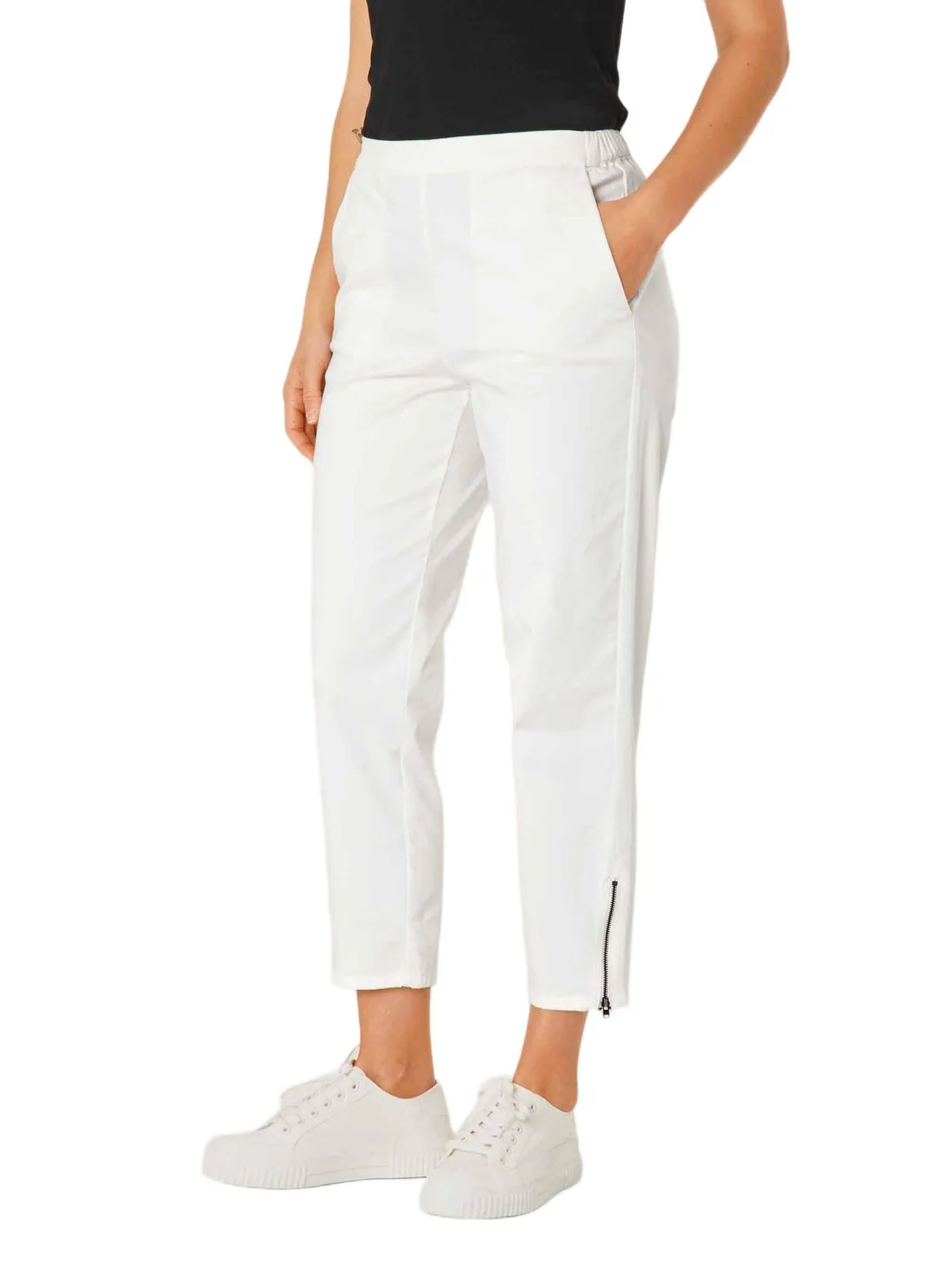 MaPadme Elastic Waist Cropped Pants by Masai Copenhagen