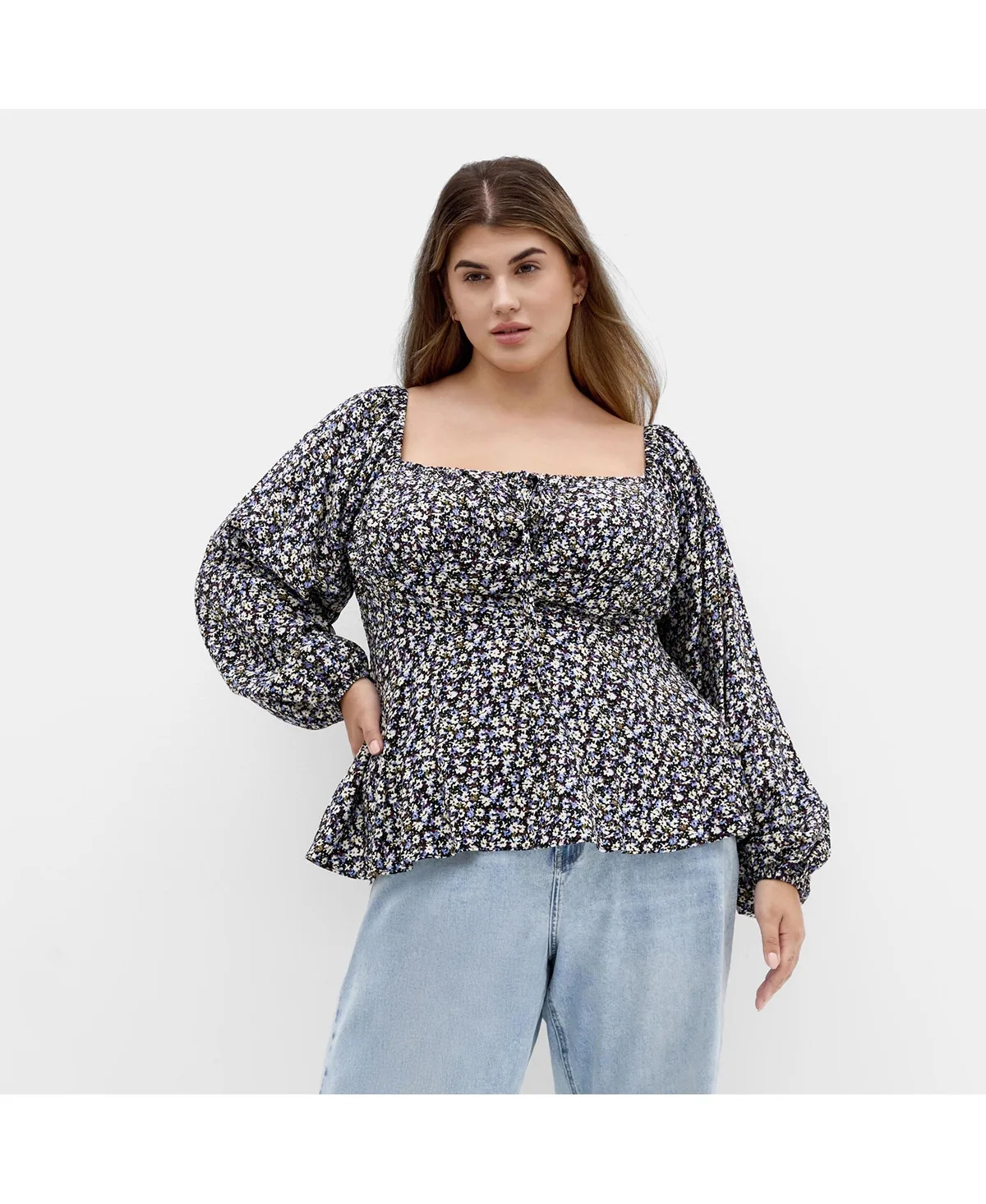 Gigi Long Sleeve Daisy Print Top by City Chic