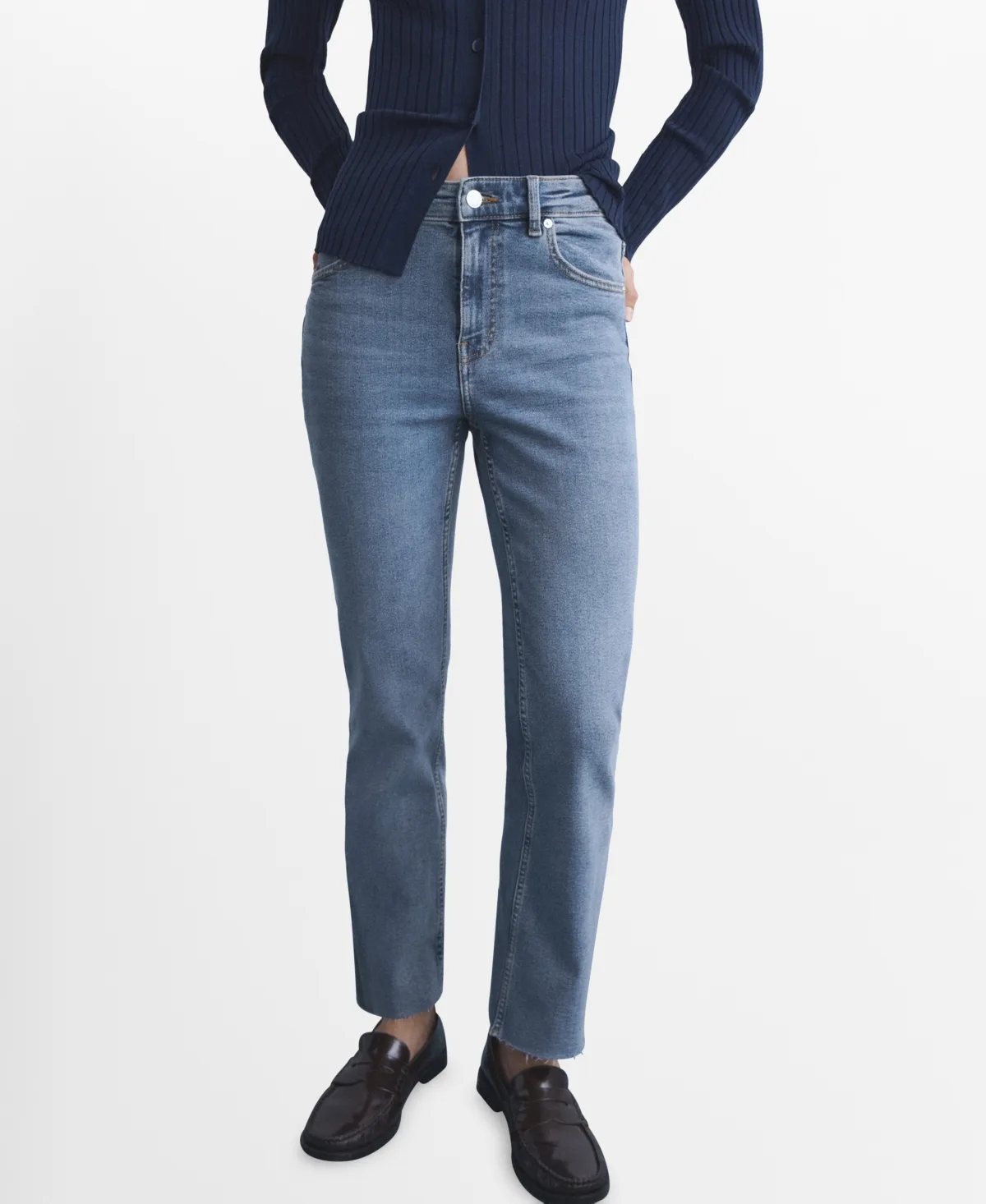 Sienna Flared Cropped Jeans by Mango
