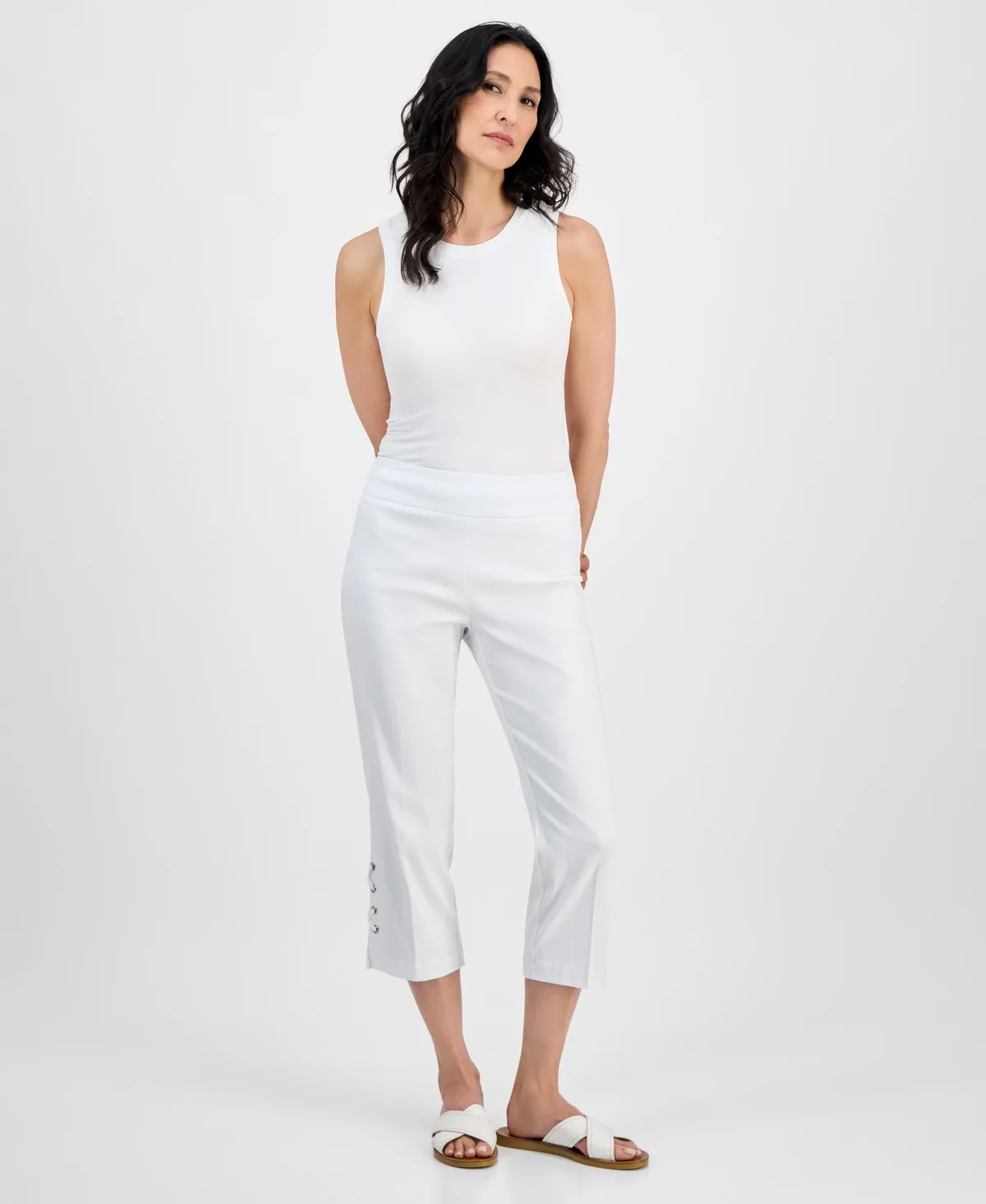 Side Lace-Up Pull-On Capri Pants