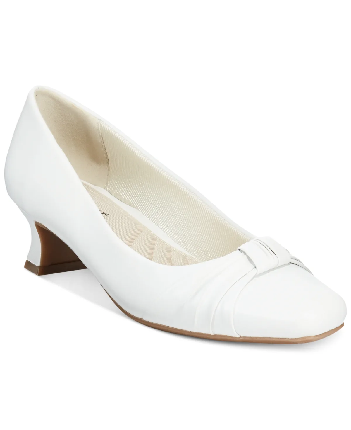 Waive Pumps by Easy Street