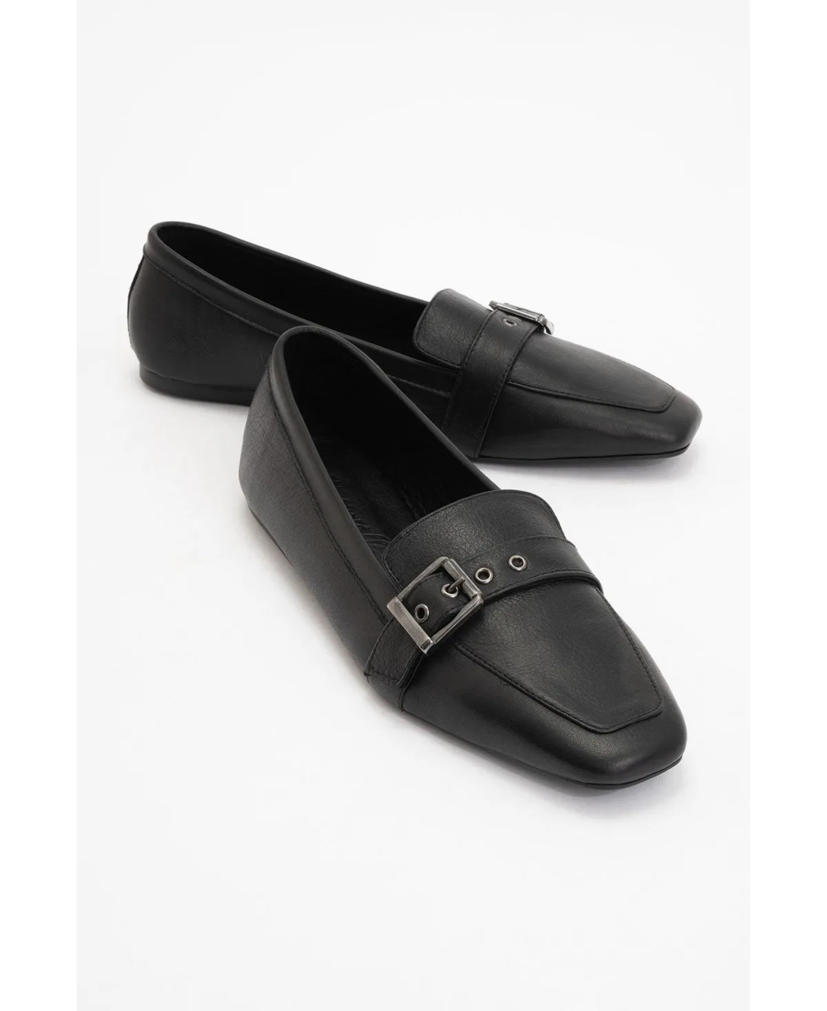 Noir Leather Flat Loafers