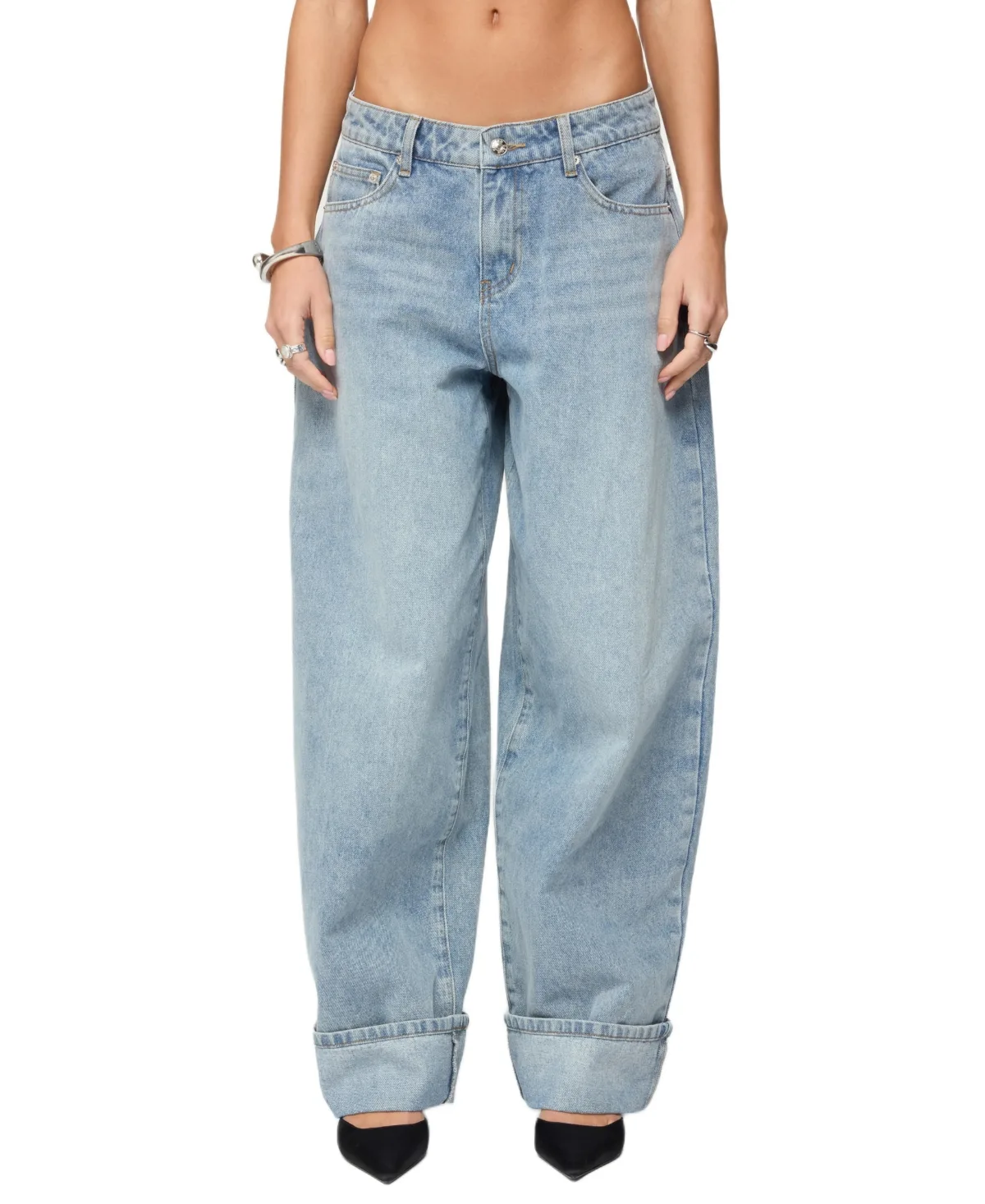 Kella Low Rise Baggy Jeans by Edikted