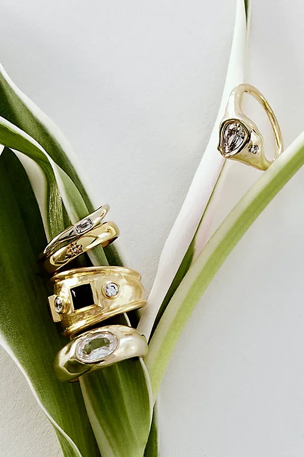 Plate Shining Star Ring by Daisy London