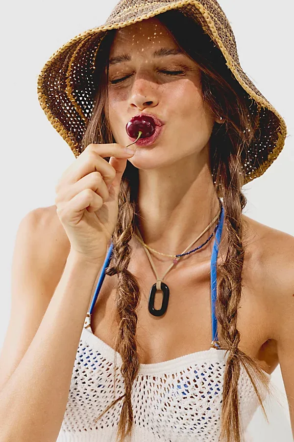 Free-Est x ALV Stone on Suede Necklace by ALV