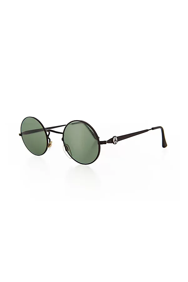 Vintage Arrow Sunglasses Selected by Sunglass Museum by Sunglass Museum