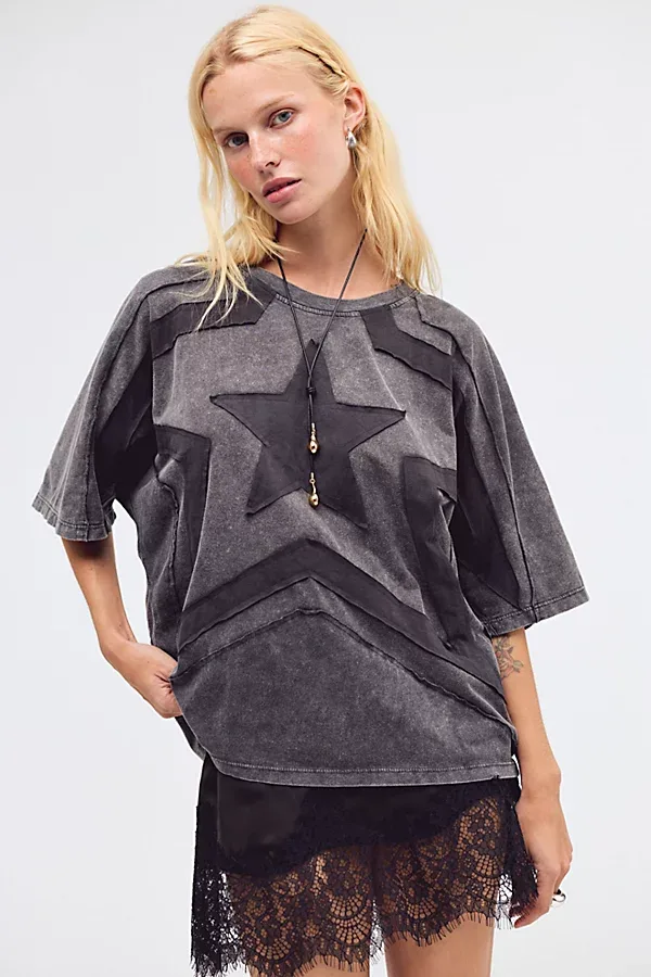 3D Paneled Batwing Star Tee by The Tales