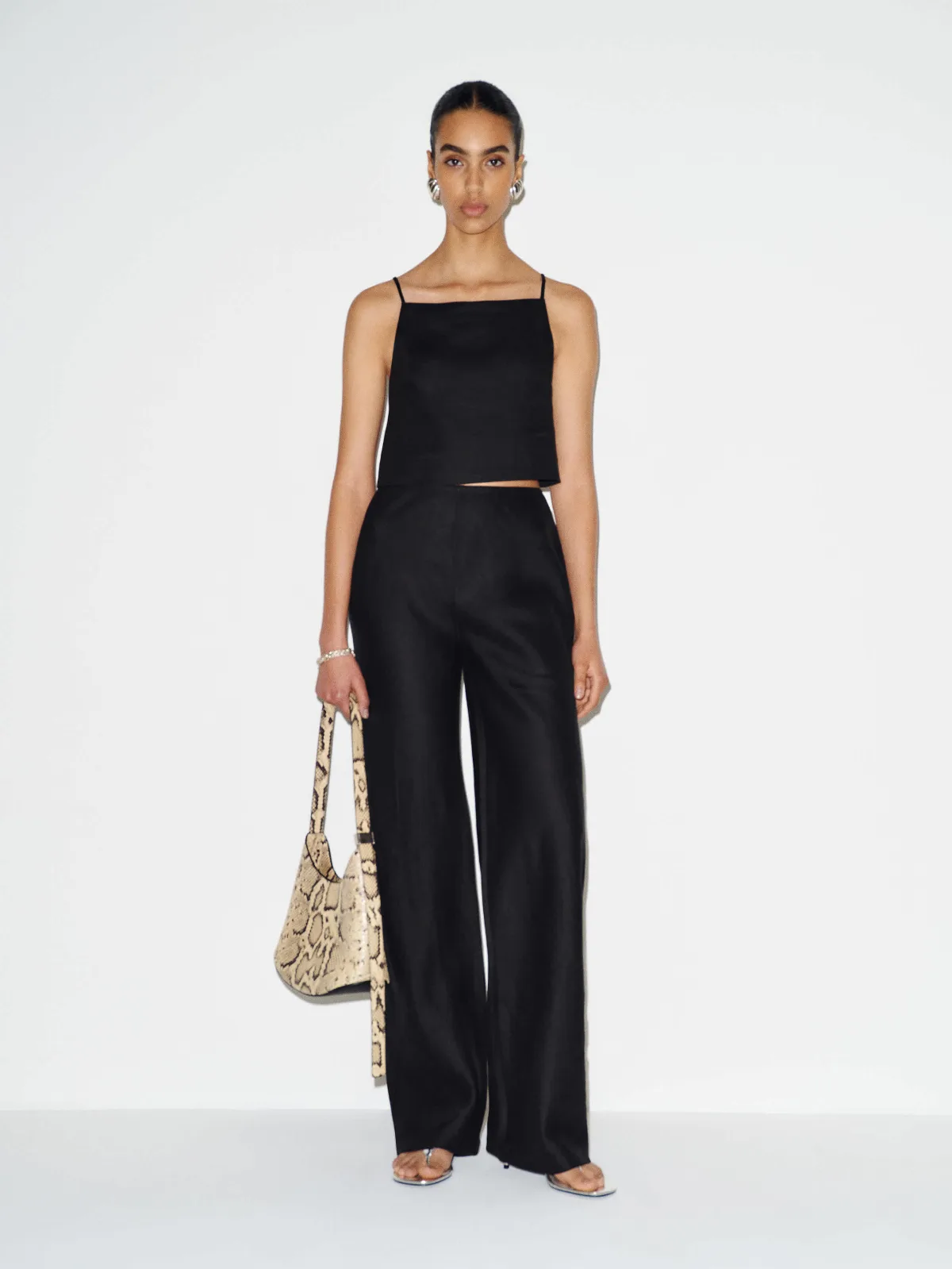 Gale Linen Mid Rise Short Pant by Reformation