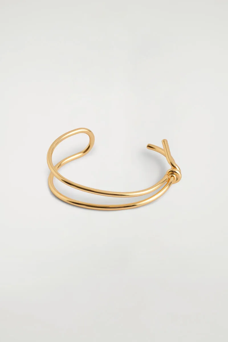 Knotted Cuff by COS