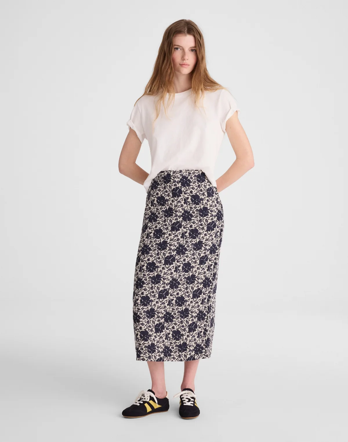 Pull-On Midi Skirt in Floral-Print Linen by MW