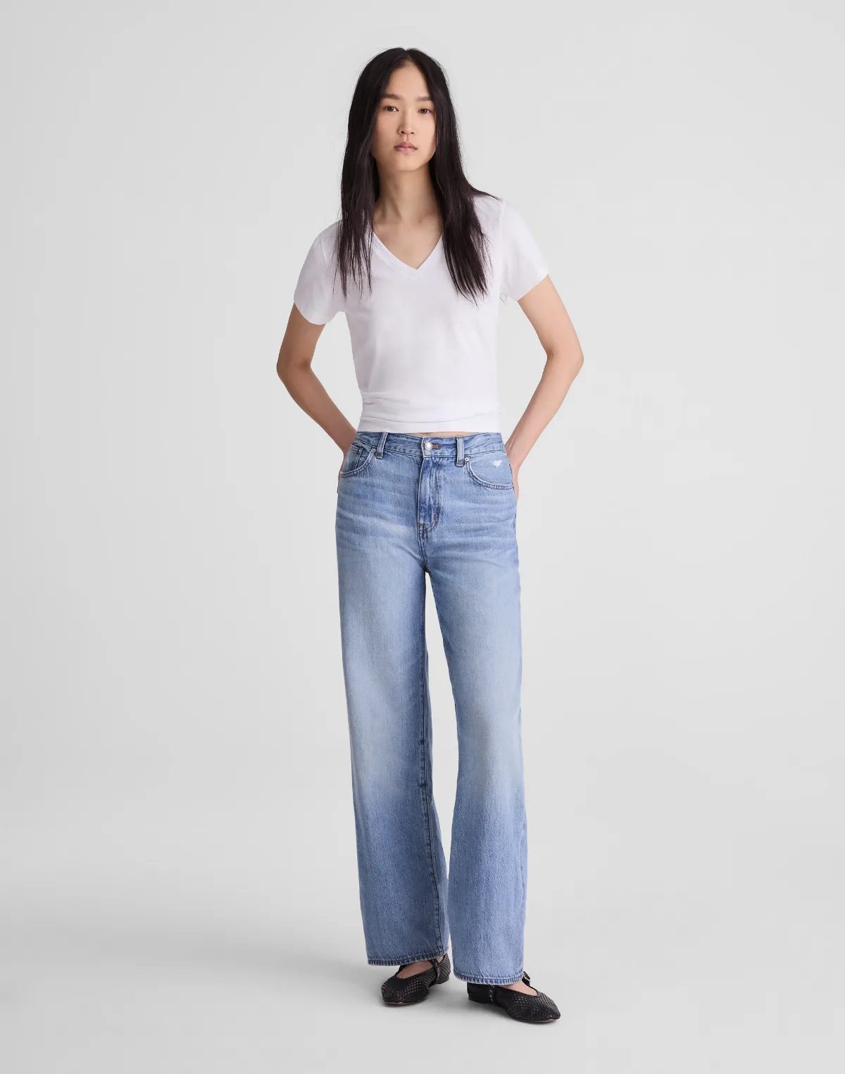 The Perfect Vintage Wide-Leg Jean in Airy Denim