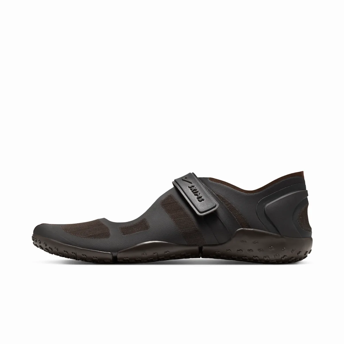 SKIMS Rift Mesh Shoes by Nike