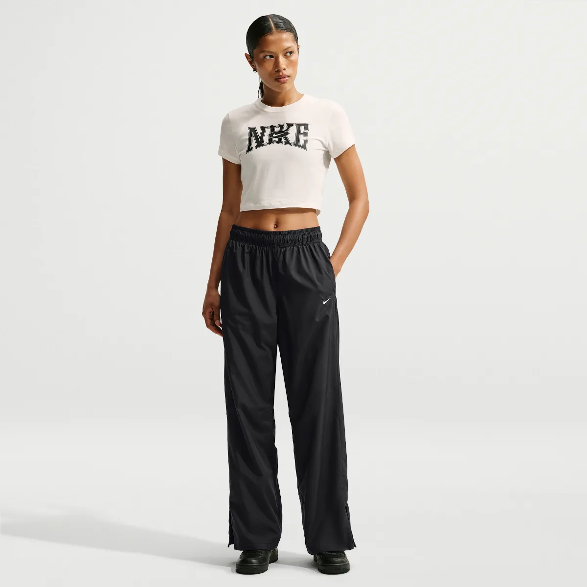 Sportswear Classic Mid-Rise Open-Hem Pants