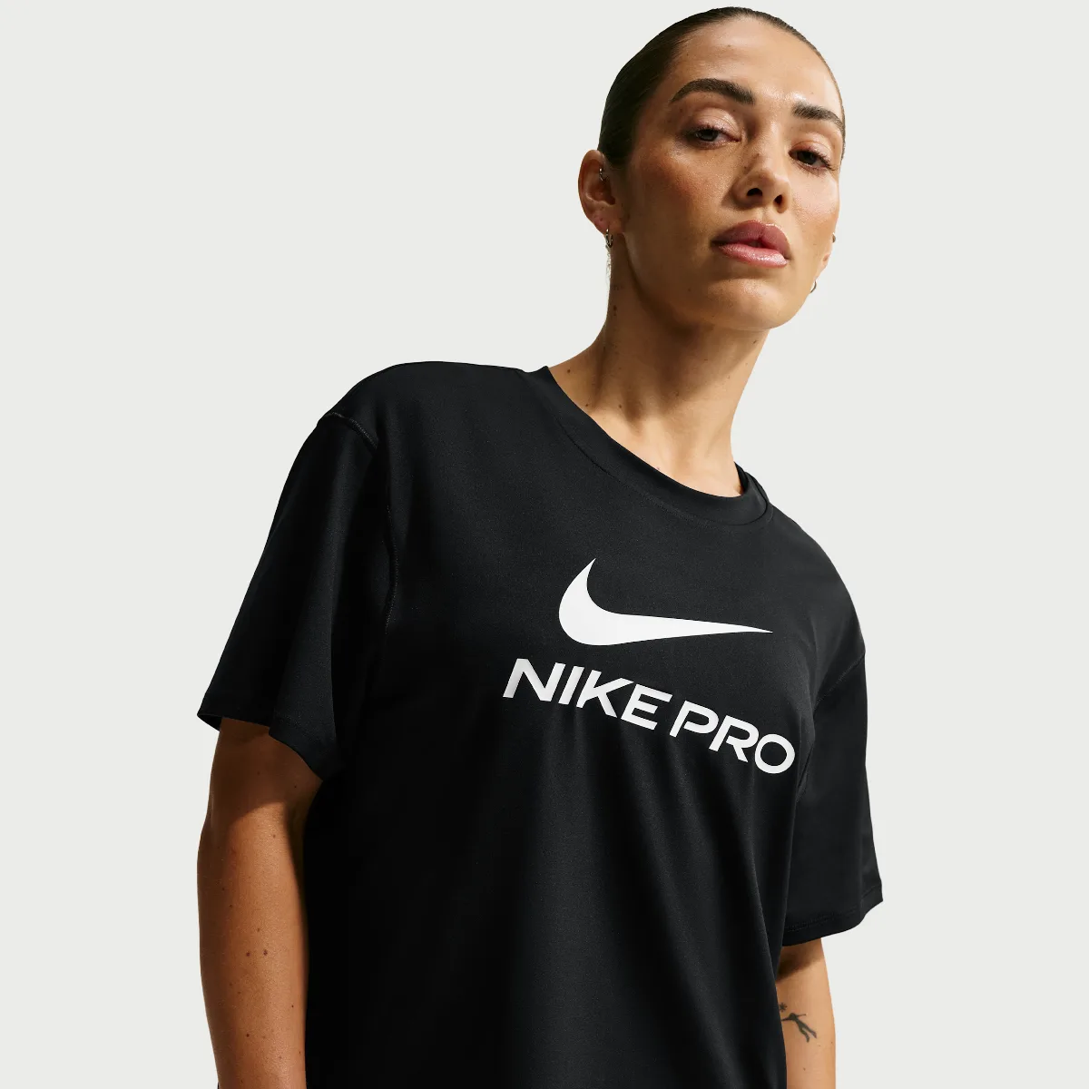 Pro Loose T-Shirt by Nike