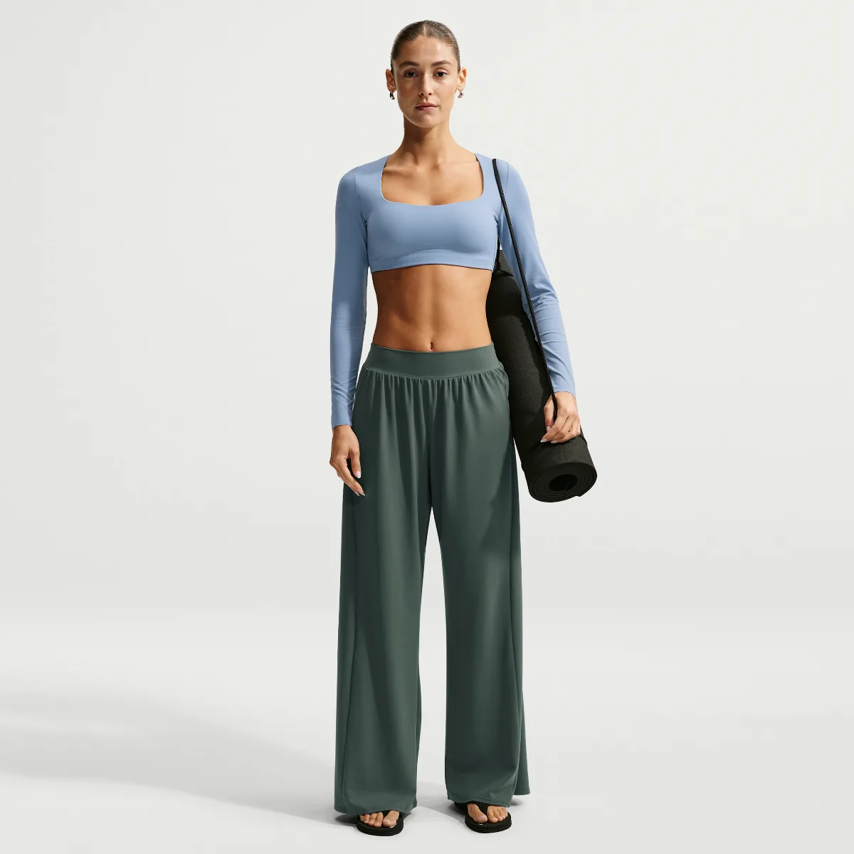 Zenvy Mid-Rise Wide-Leg Pants by Nike