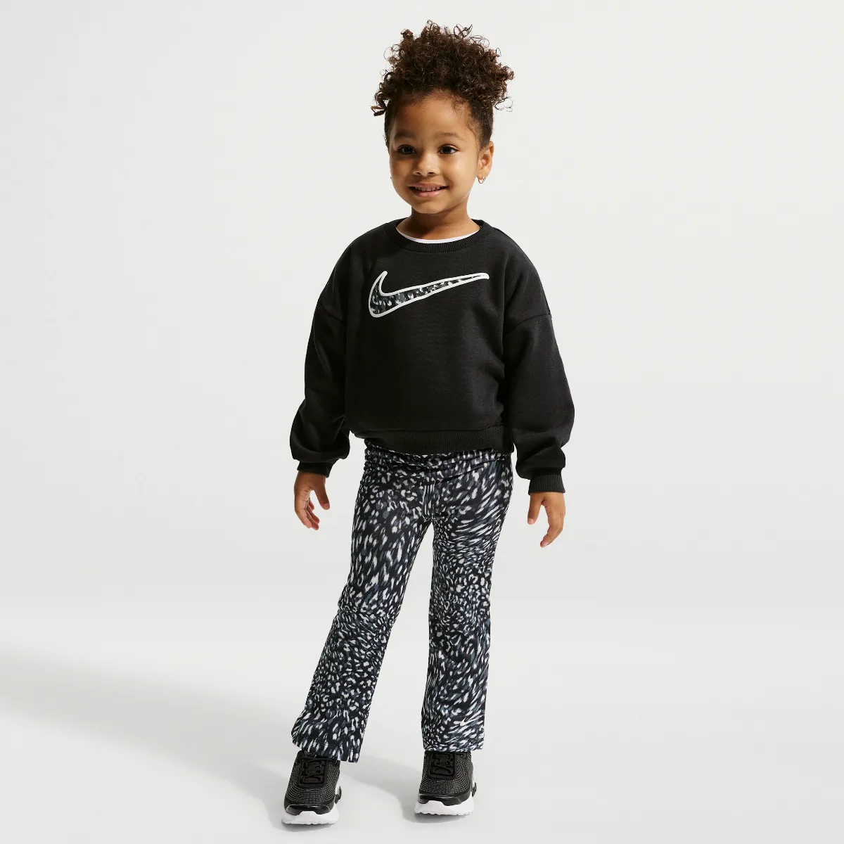 Crew and Printed Leggings Set by Nike