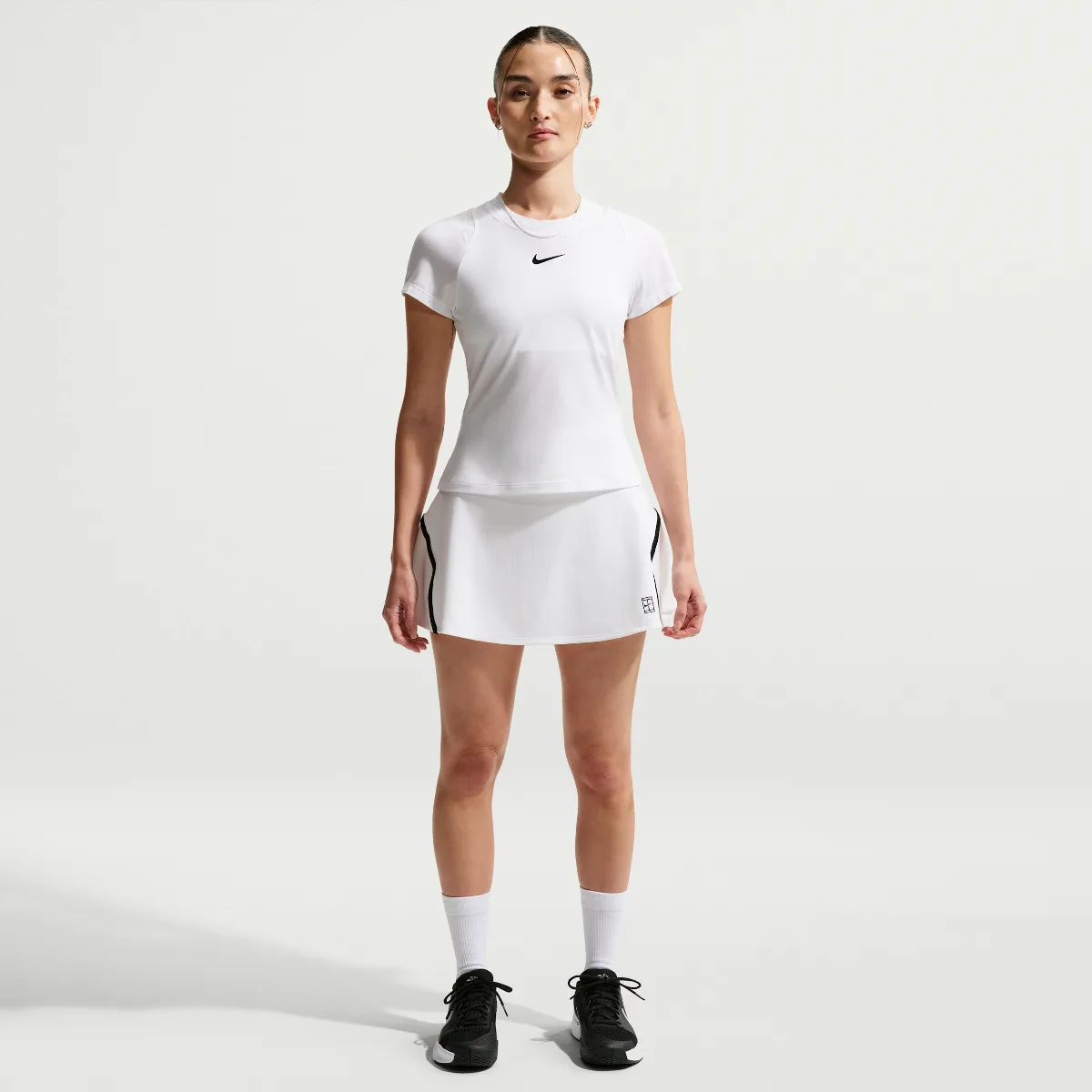 Court Advantage Dri-FIT High-Waisted Tennis Skirt by Nike