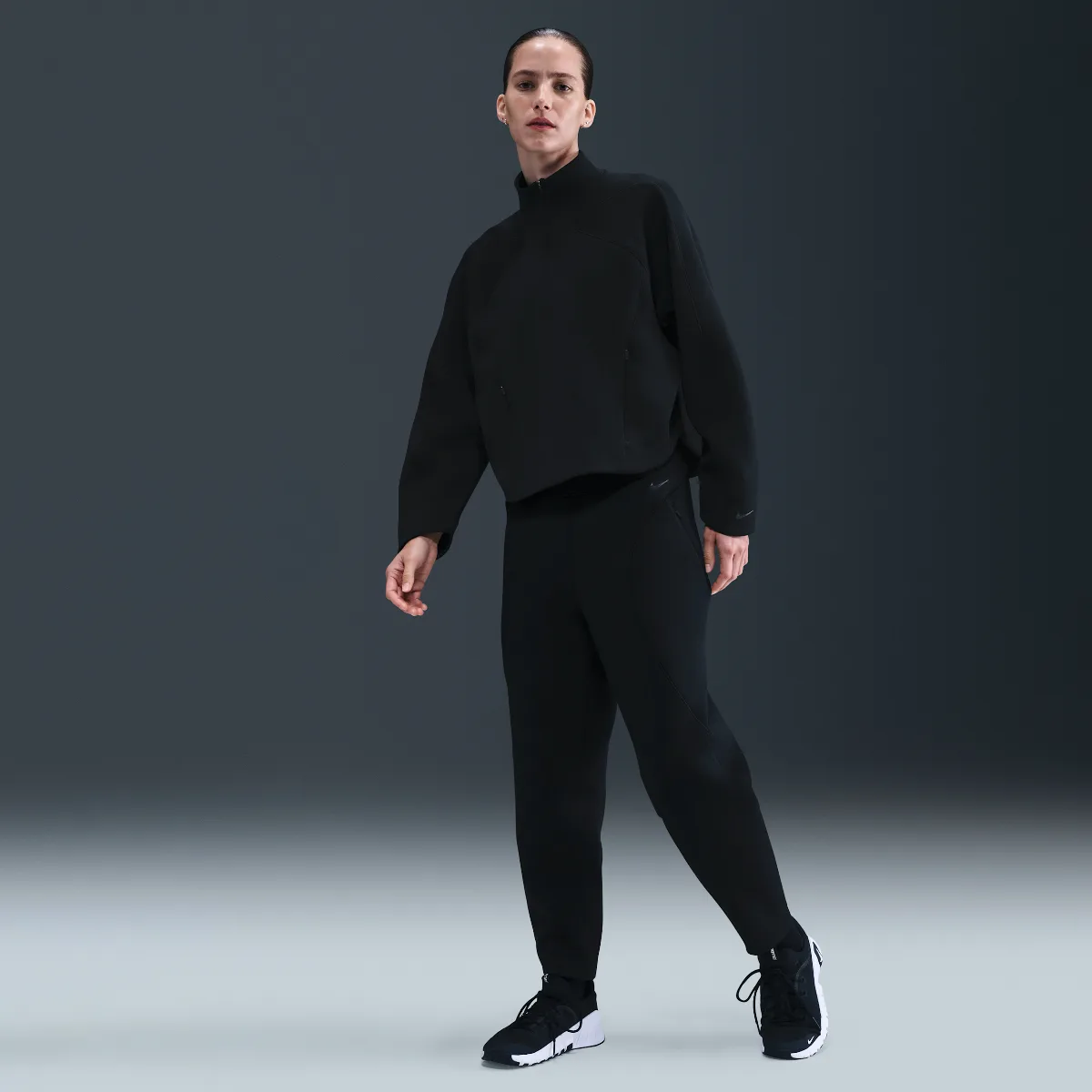 Universa Dri-FIT Mid-Rise Loose 7/8 Pants by Nike