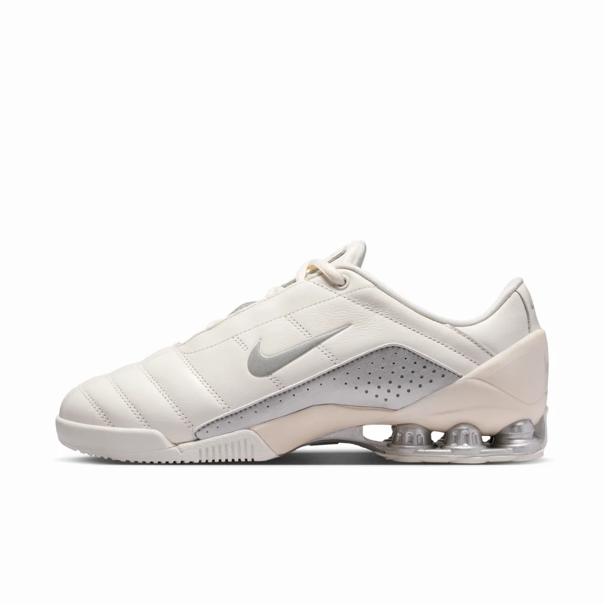 Total90 Shox Magia Shoes by Nike