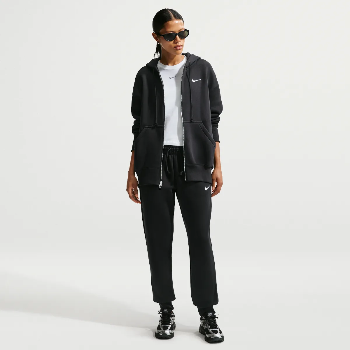 Sportswear Phoenix Fleece Mid-Rise Sweatpants