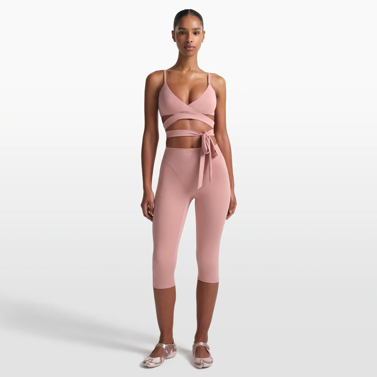 SKIMS Matte V-Panel 17" Cropped Leggings by Nike