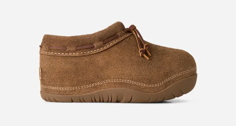 Bucked Clog Sheepskin Shoes by UGG