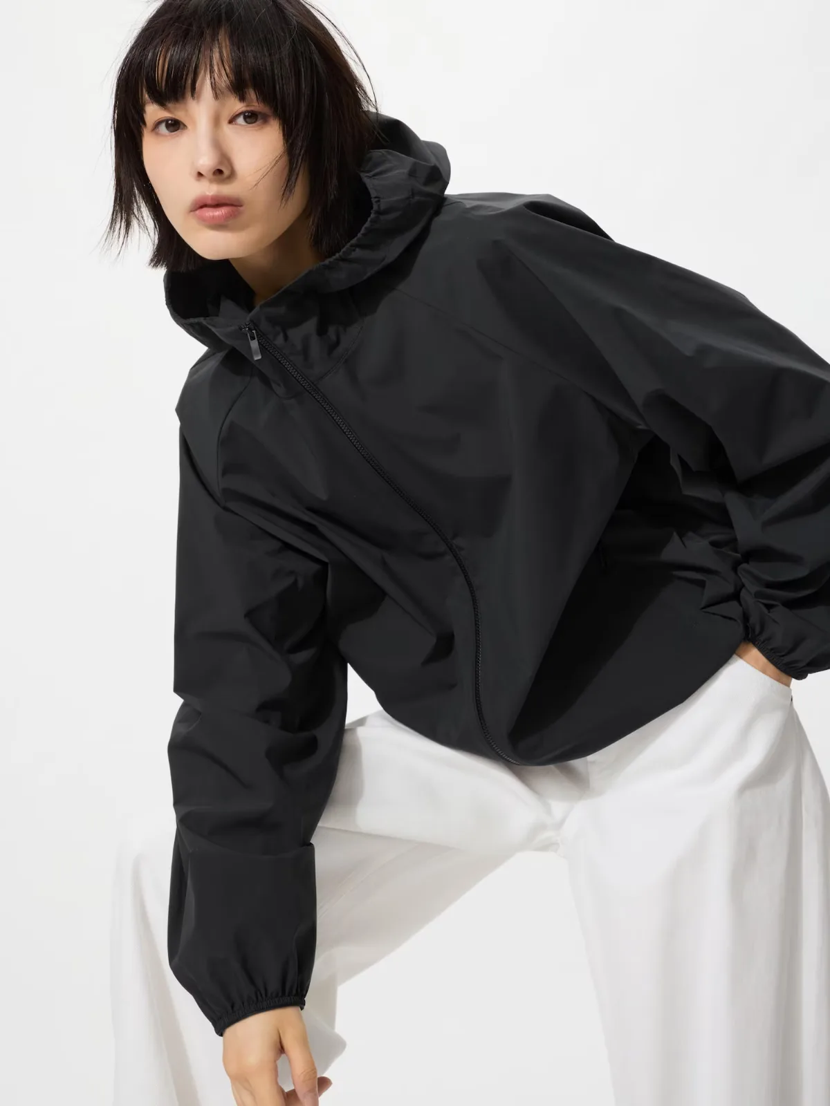 Pocketable UV Protection Parka by UNIQLO