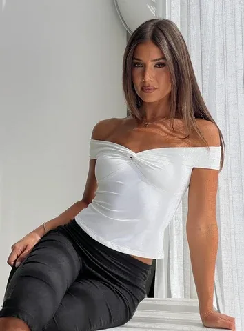 Maxeina Off Shoulder Twist Top by Princess Polly