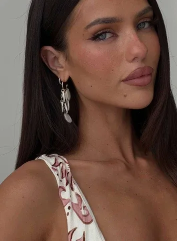Elizabette Shell Earrings by Princess Polly Lower Impact
