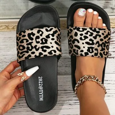 Lip & Leopard Print Slippers by SHEIN